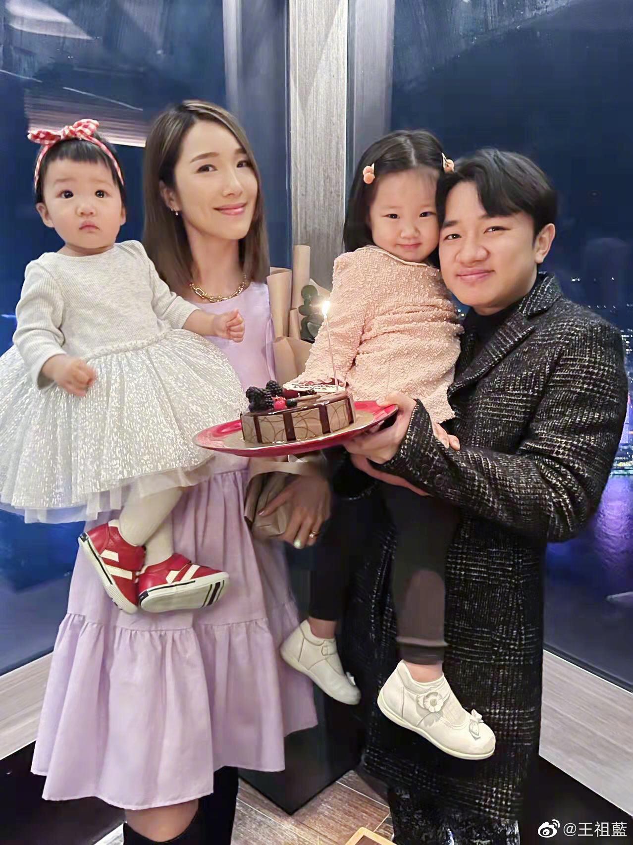 王祖藍不時在社交平台分享與太太李亞男及兩個女兒的幸福照片。(資料圖片)