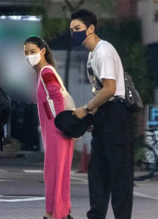 町田相差4年的姐弟戀,獲雙方事務所承認。