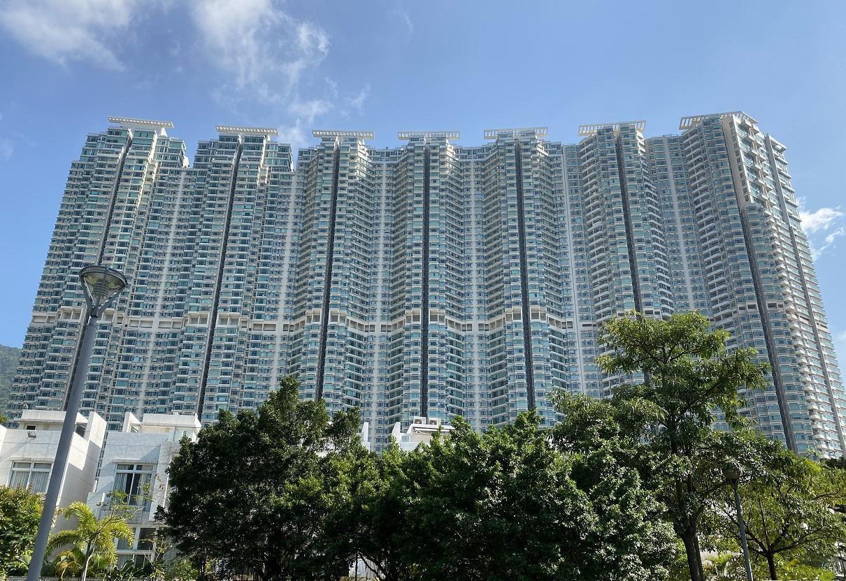 東涌藍天海岸海景三房單位,新近以870萬元沽出,造價創同類單位兩年新低。(資料圖片)