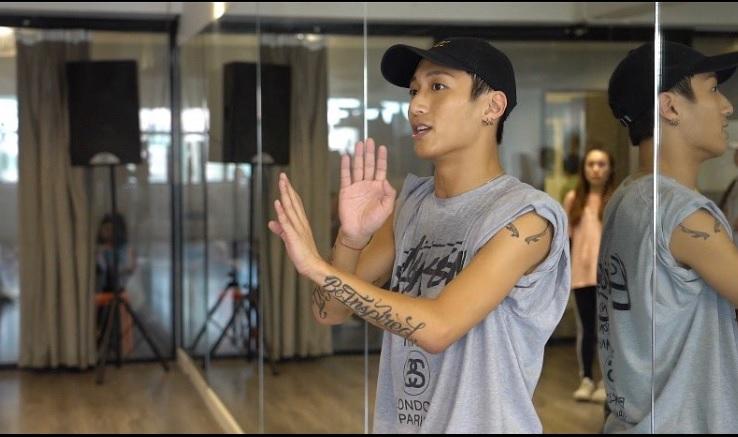 《全民造星》排舞師Zero在IG發文,促請演唱會舞蹈總監交代事件。