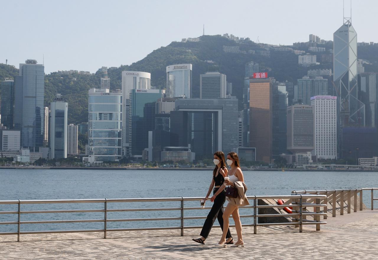 今日大致多雲有一兩陣驟雨,最高約32度。(資料圖片)