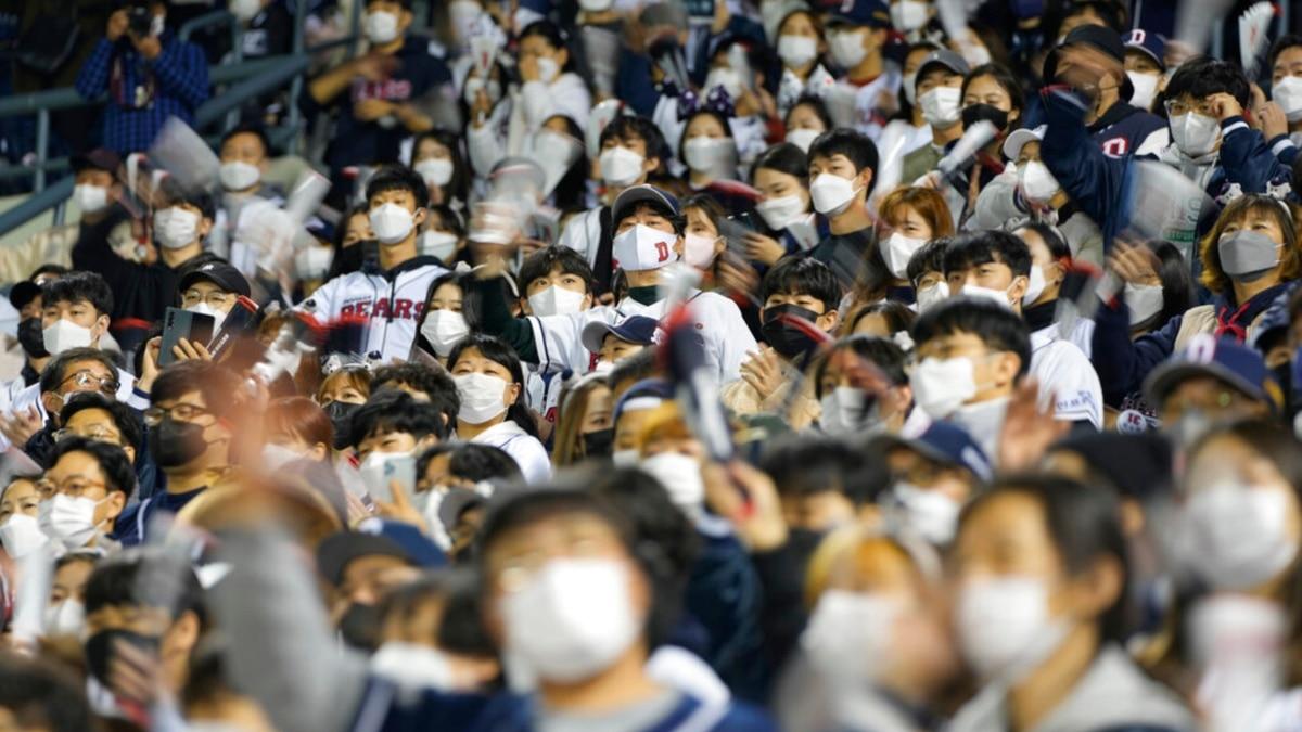 南韓下周一解除戶外大型活動口罩令。(資料圖片)