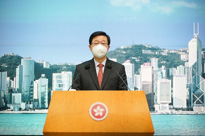 李家超指,政府積極研究是否有空間改動檢疫安排。