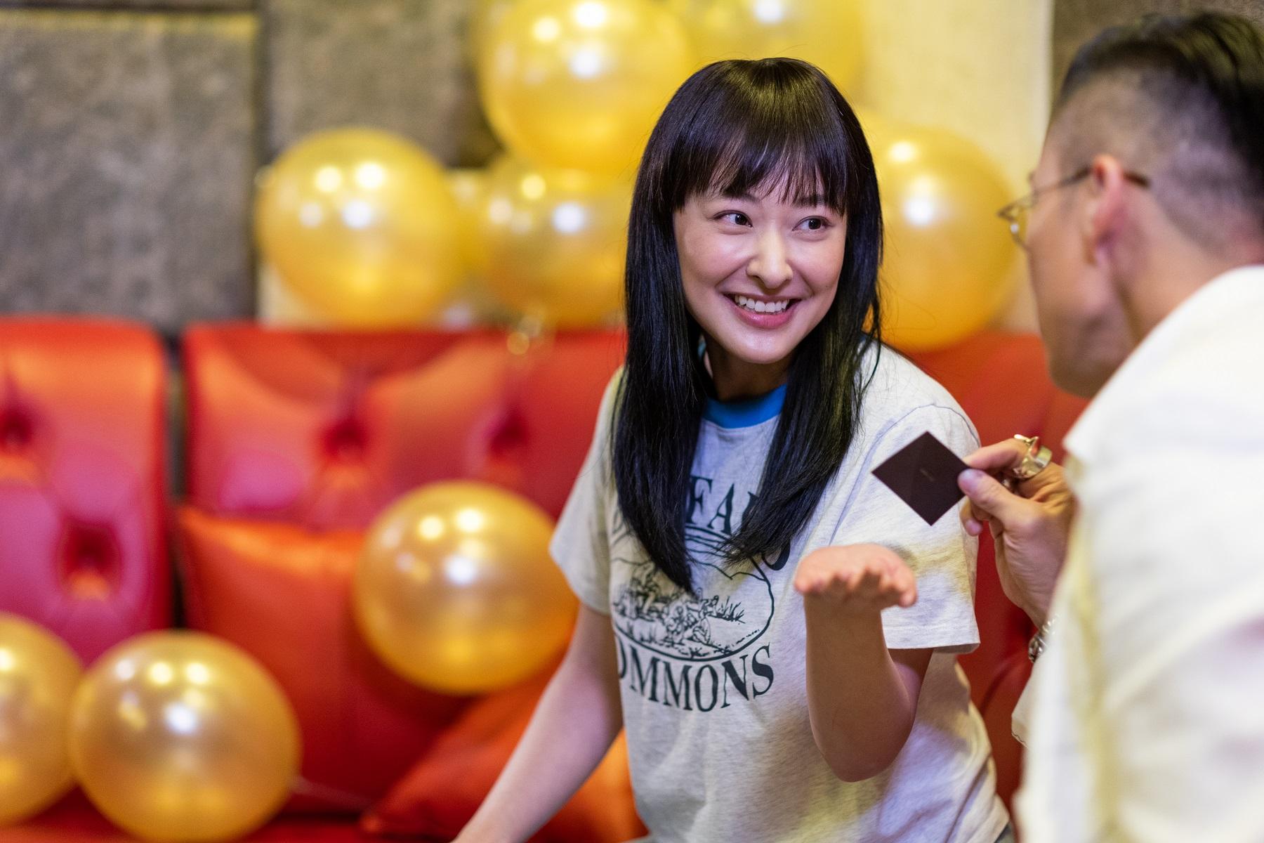 為了成功演繹出清純少女氣質,陳瀅主動要求演年青版角色時要全素顏上陣。