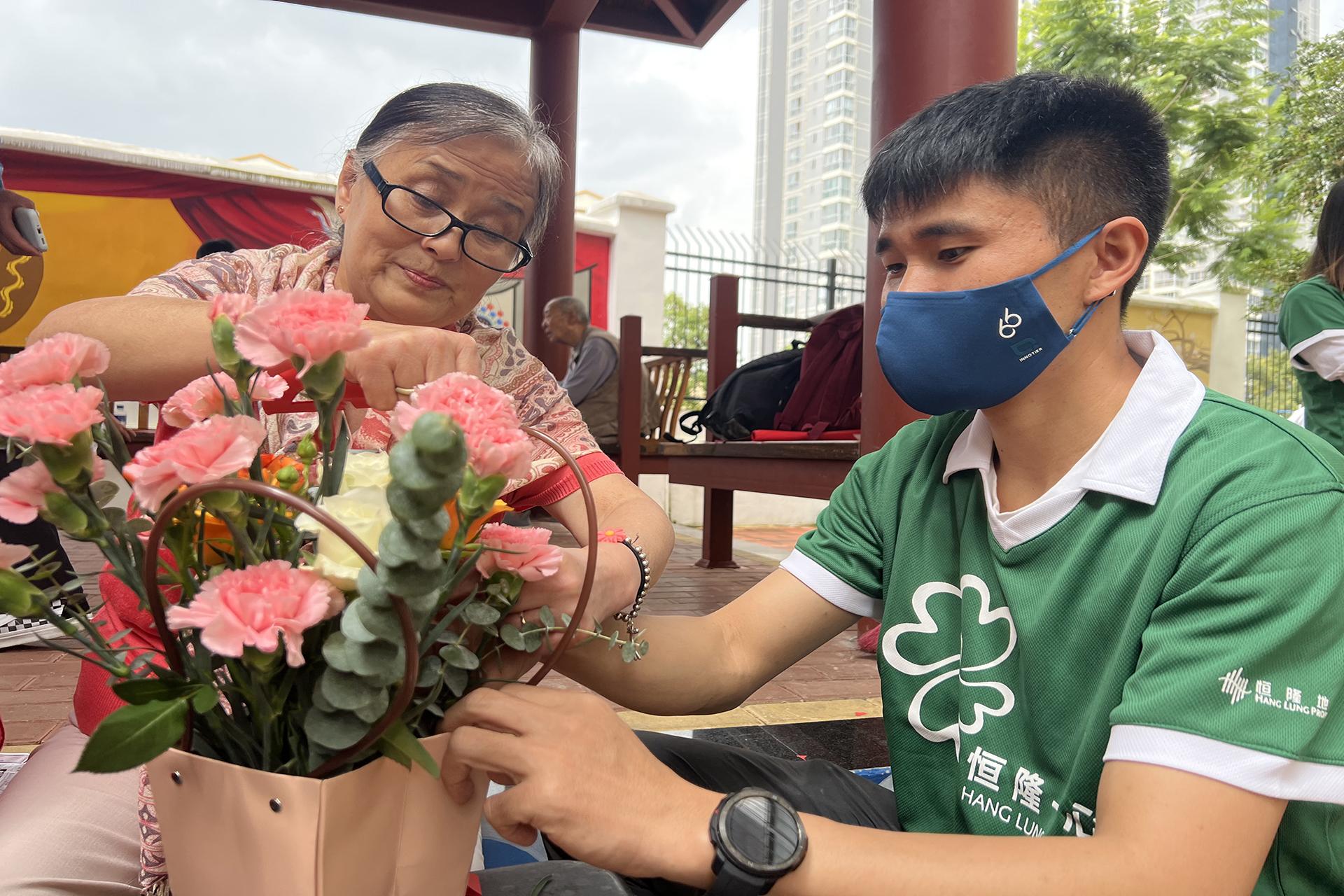 恒隆義工隊慶10周年 為大嶼山認知障礙長者辦「五官體驗」緩病情