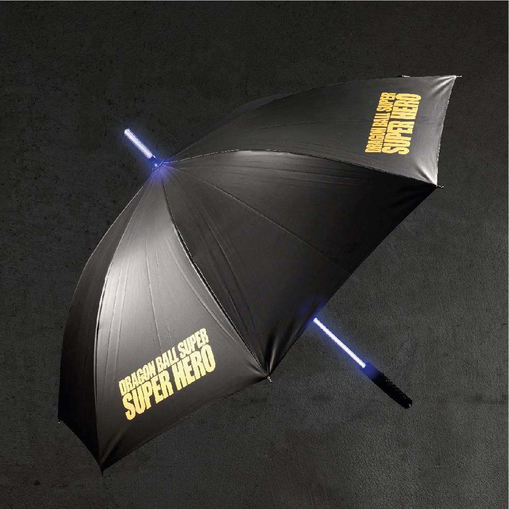 魔貫光殺砲發光雨傘 預定10月下旬登場│+HK$158 (會員) / +HK$188 (非會員) │打開雨傘竟然發現有人向你使出絕招──「魔貫光殺砲」!