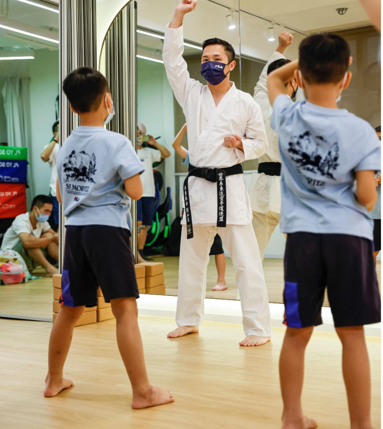 運動品牌與社協推空手道班 港將劉知名教學童禮儀和技巧