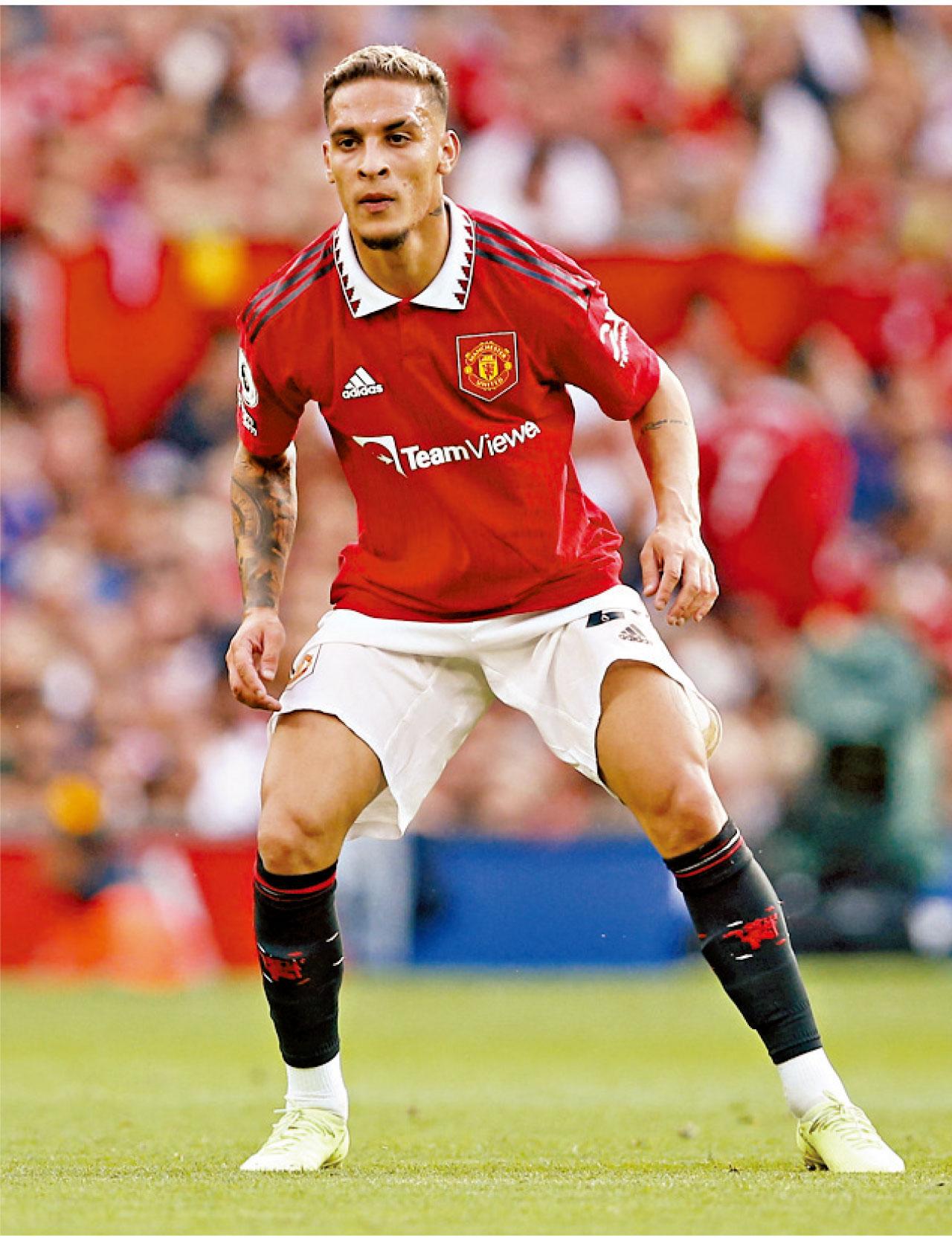 10年多花2.1億英鎊 曼聯專買貴貨