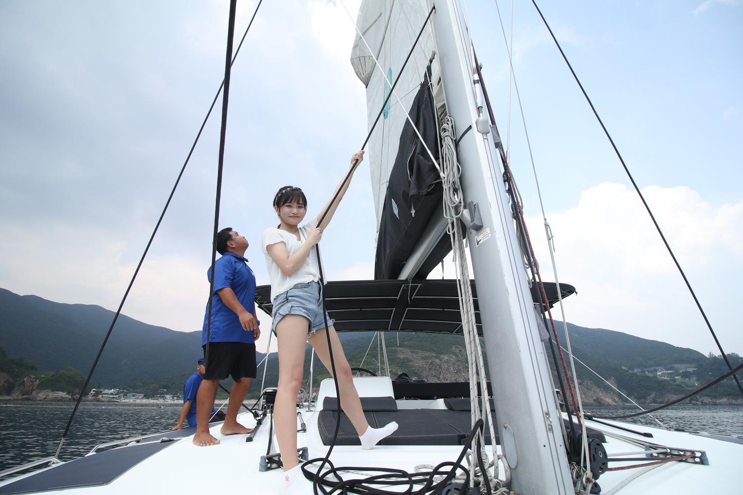 大家更可學習開帆及駕駛遊艇,全程有船長專人教導。
