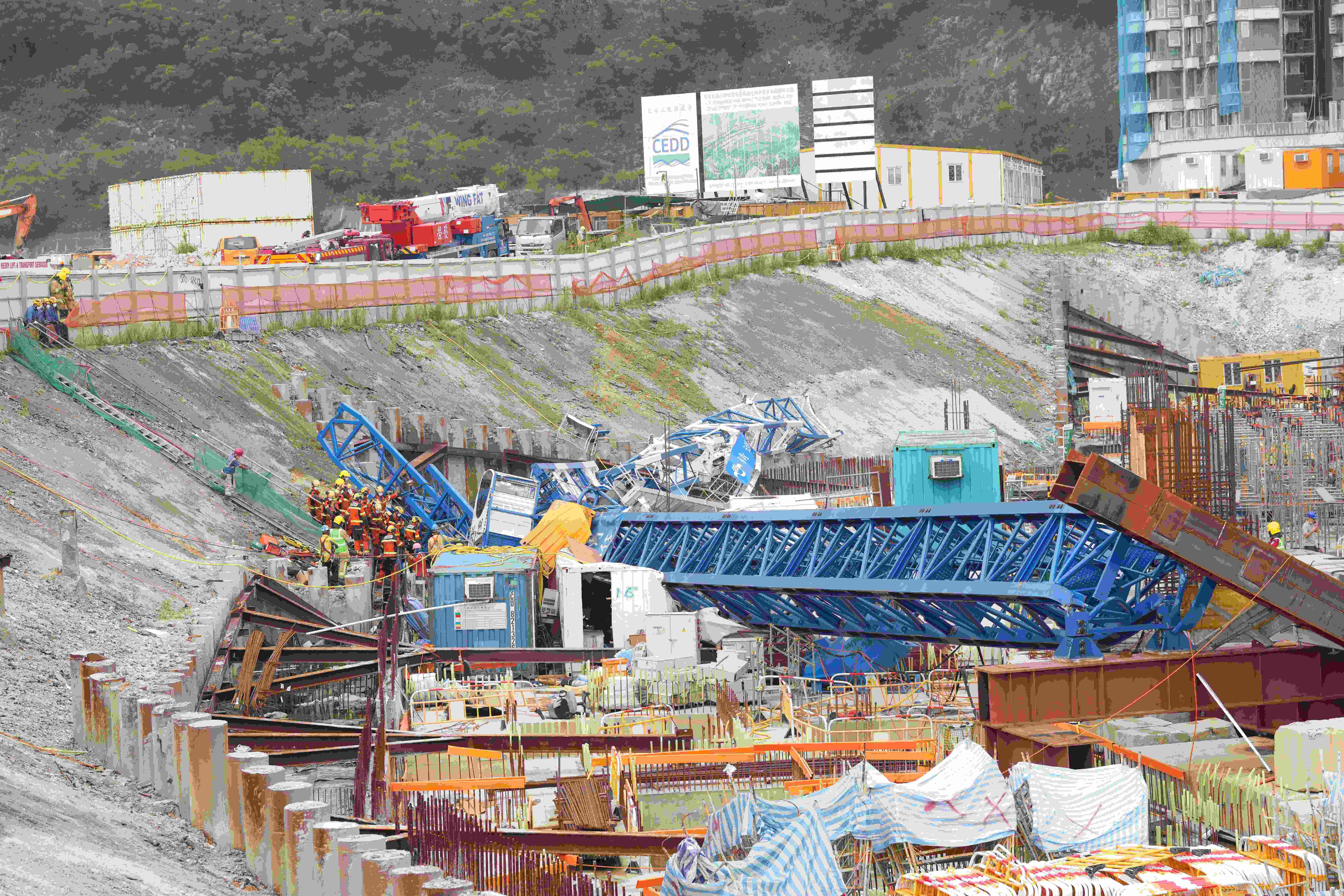 安達臣道 安達臣道地盤天秤倒塌意外