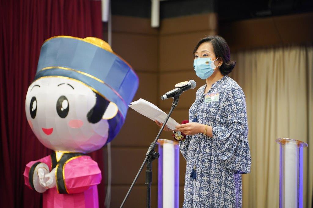 嗇色園黃大仙祠中秋辦花燈園遊會。(李睿哲攝)