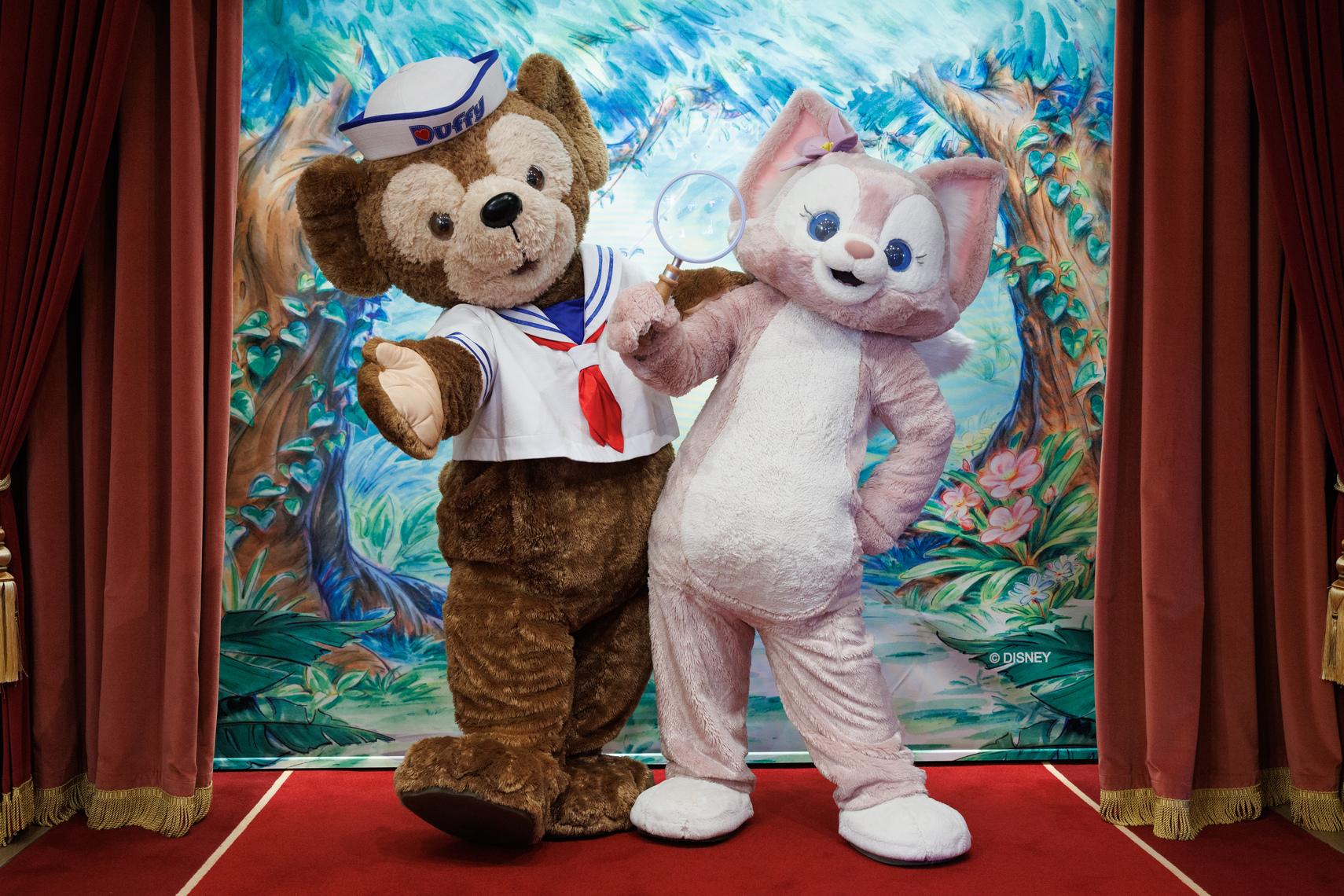 大家可以在小鎮影院,近距離與Duffy和LinaBell合照打卡。(蘇文傑攝)