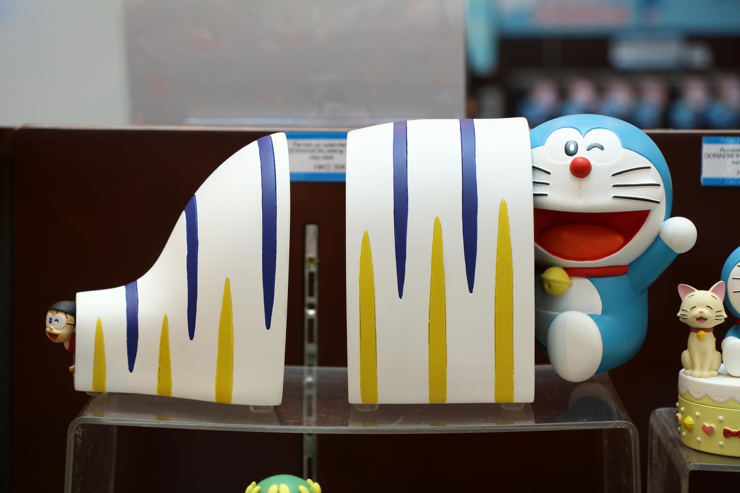 多啦A夢格列佛隧道書座 ($580/件)