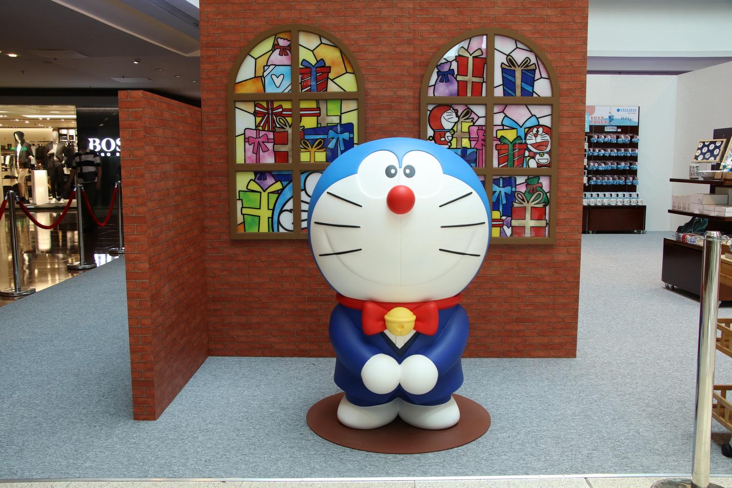 1:1多啦A夢造型公仔