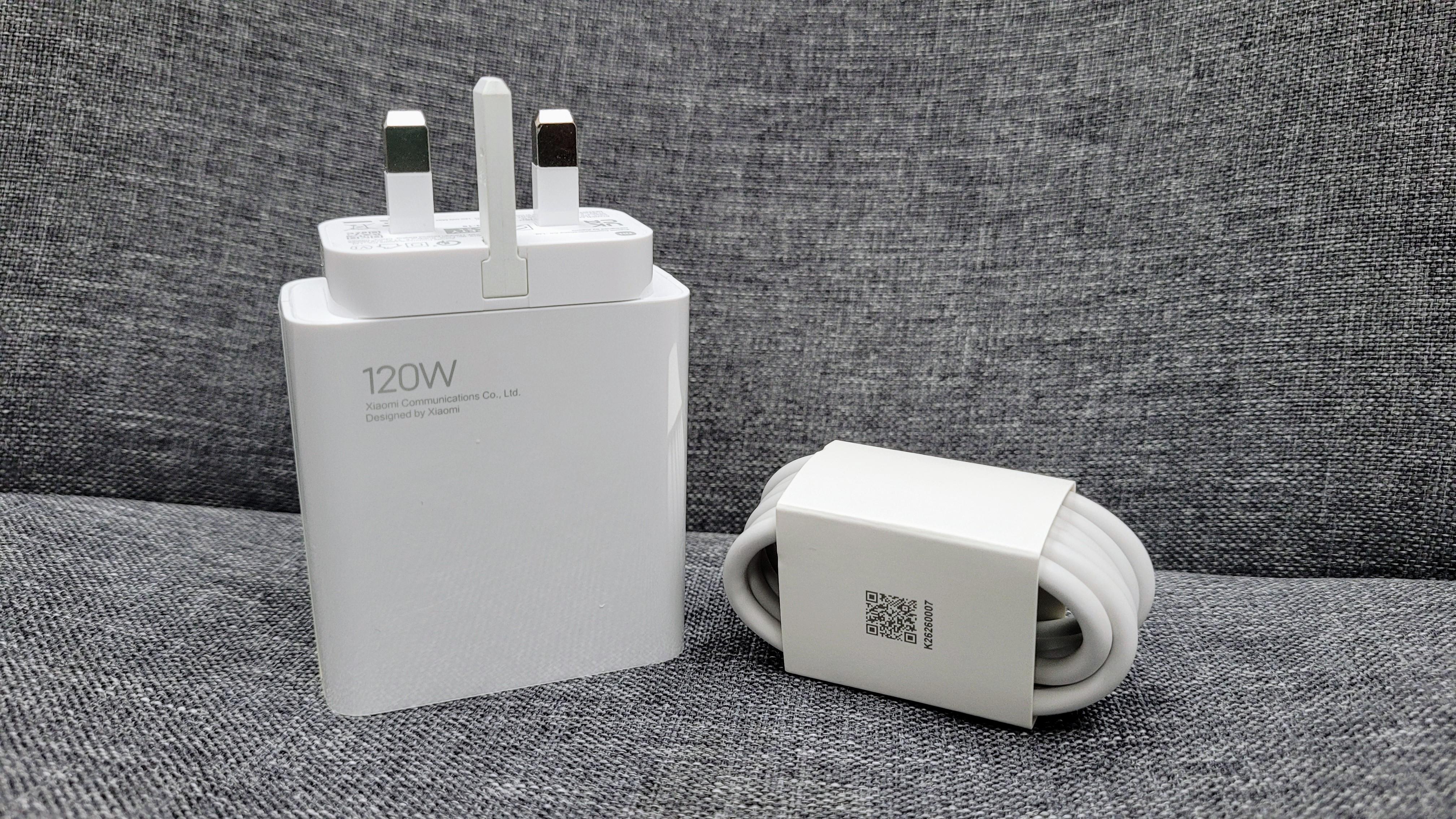 附上120W快充火牛。