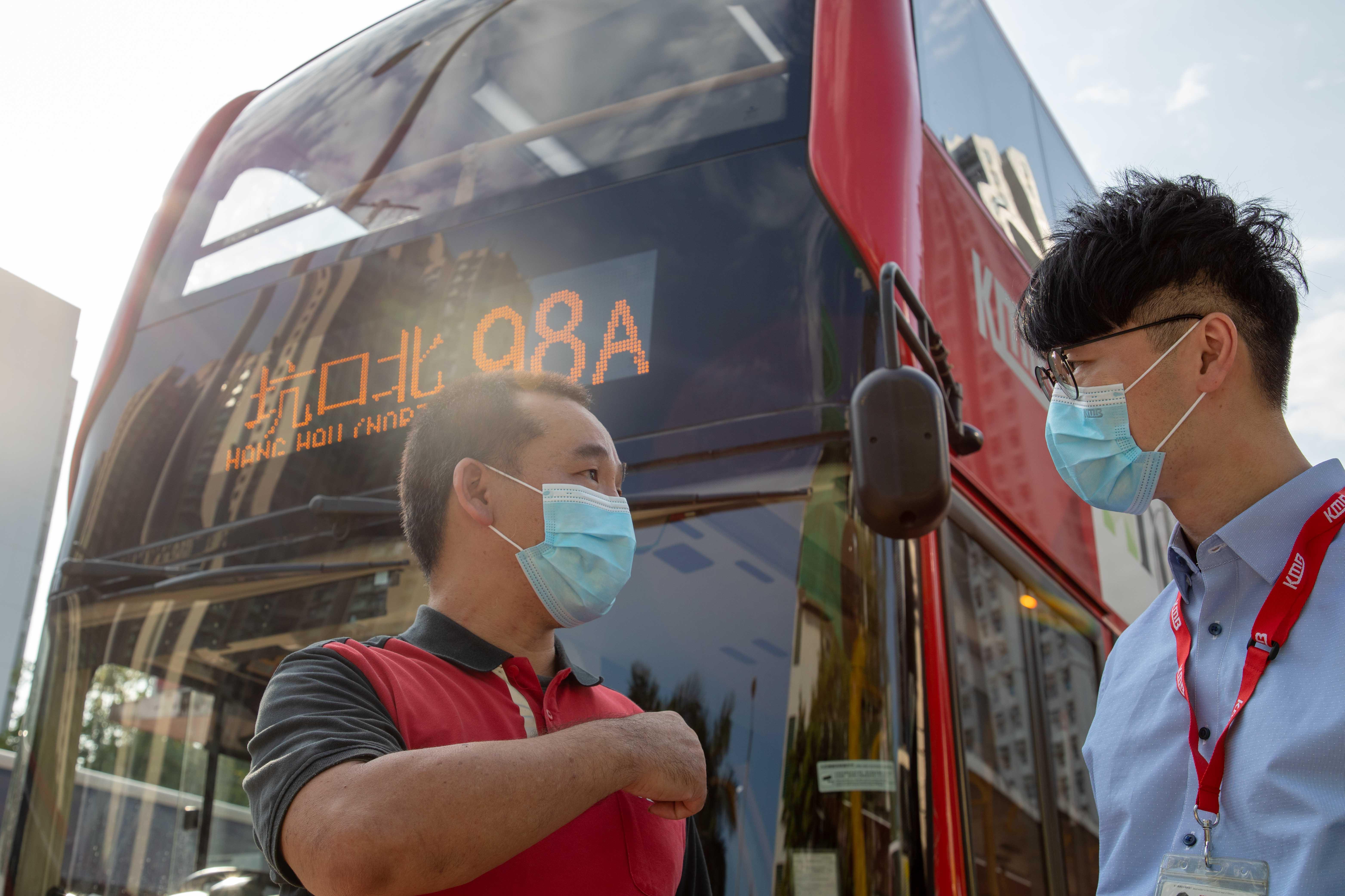 好人好事|車長雨中救婆婆獲乘客高度讚賞 九巴盼發嘉許信
