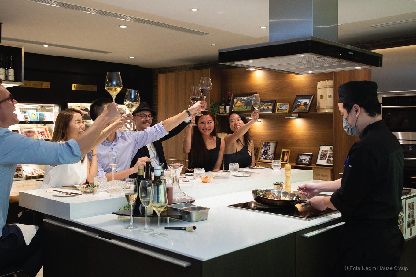 Pata Negra House Group