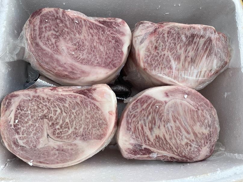 海關偵破快艇走私案 檢市值400萬急凍和牛