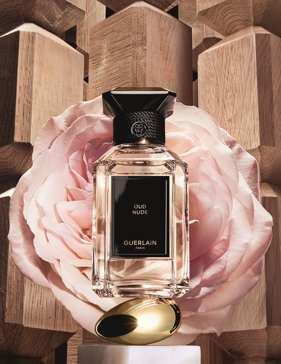 嬌蘭 OUD NUDE 粹烏木香濃香氛 $2,800/100ml、$4,100/200ml