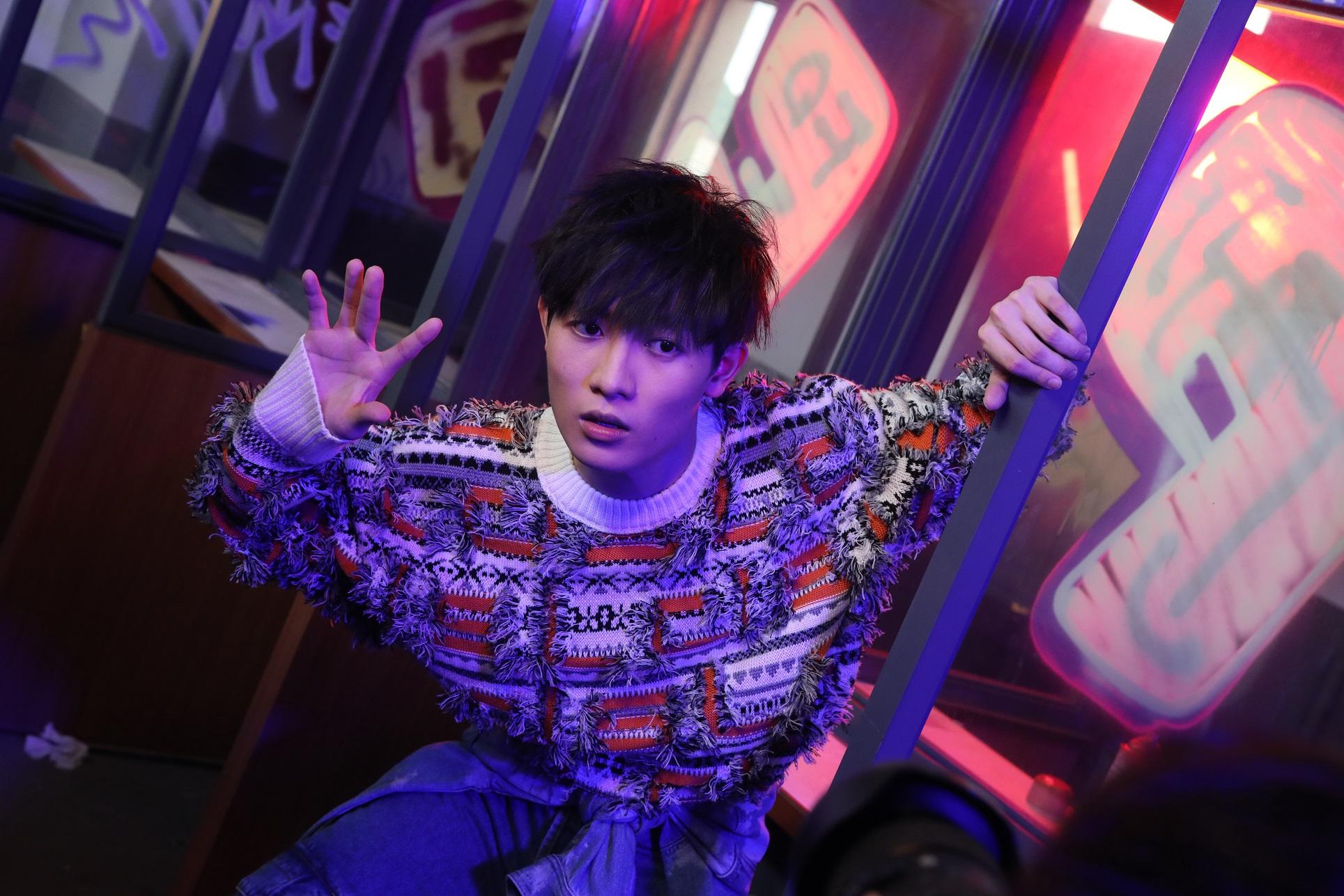 趙祥誠Ben以12個不同造型為新歌《我在每個宇宙都》拍MV,他笑言是人生第一次。