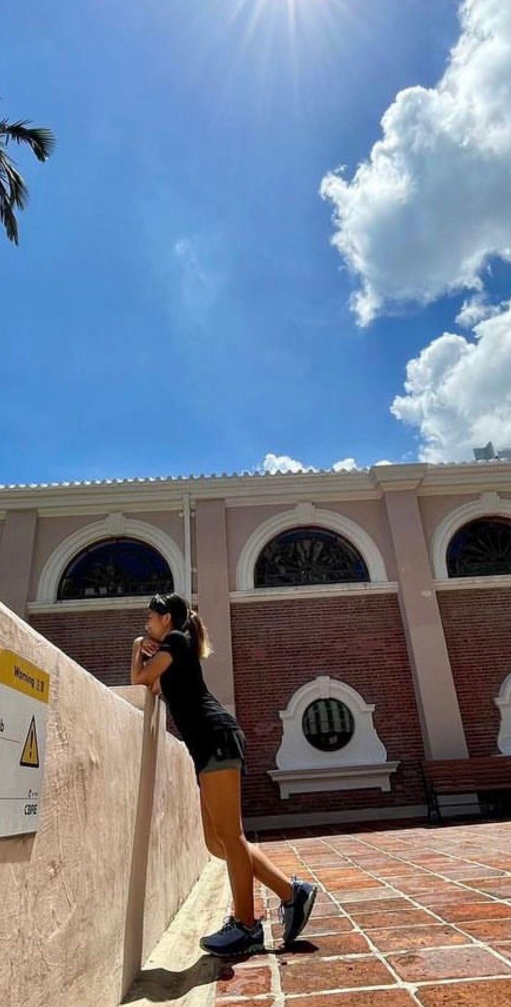 Celine妹妹分享近照,展示出大個女一面。