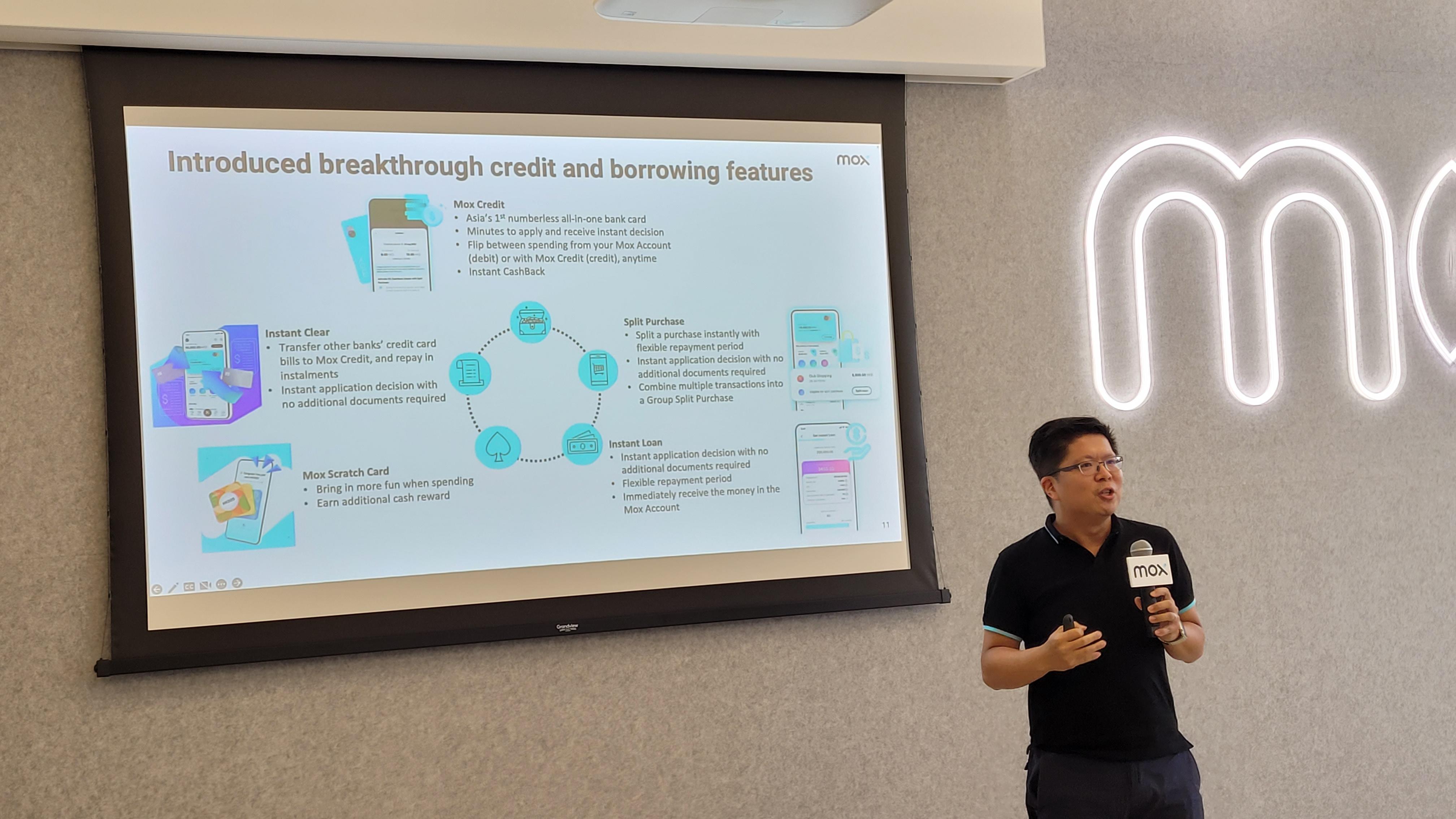 他又提到Mox Credit/Debit及Split Purchase如何惠及客戶。