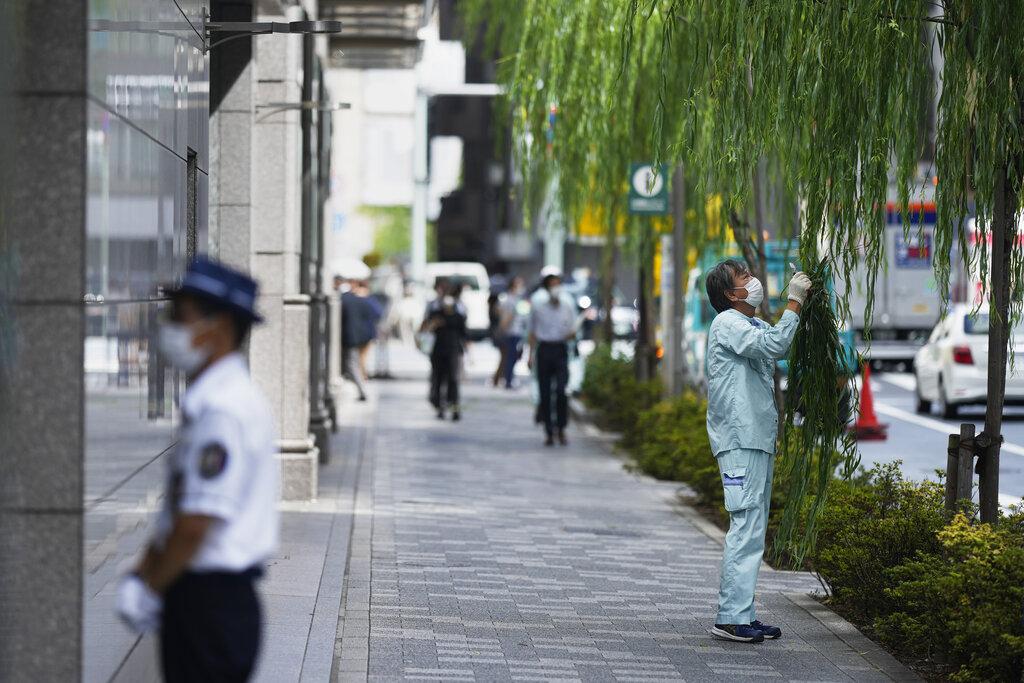 日本下周開始提供可應對Omicron病毒的改良疫苗。(美聯社)