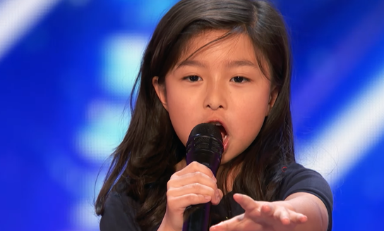 Celine於10歲參加《全美一叮》以《My Heart Will Go On》紅遍全球。