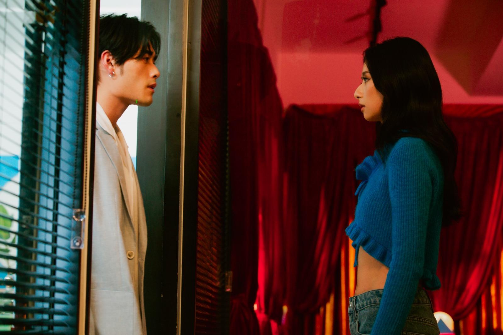 新歌《Hell No》今次邀來黃溢豪擔任MV男主角。