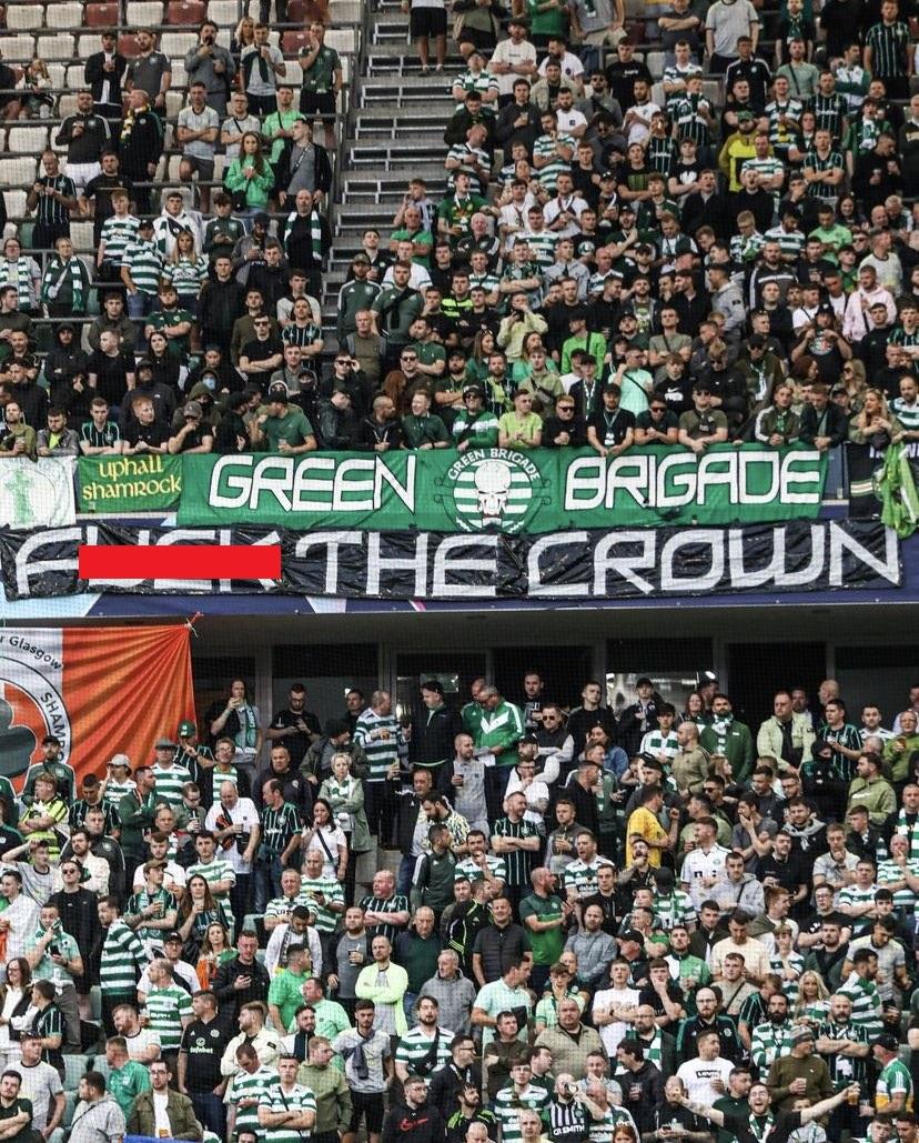 些路迪球迷展示反對皇室的標語。(路透社)