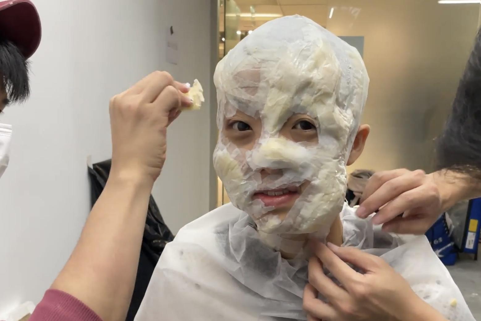 鍾雪瑩今次要坐定定四小時接受特技化妝。