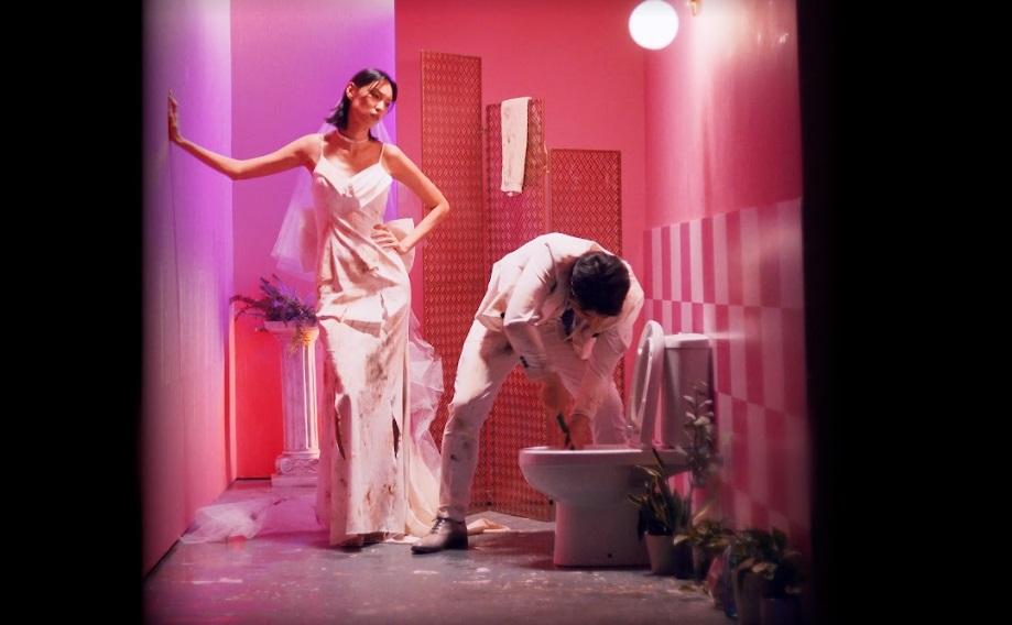 MV中有兩人嘈交場面,王丹妮認為嗌交時要回想返當初為何鍾意對方。