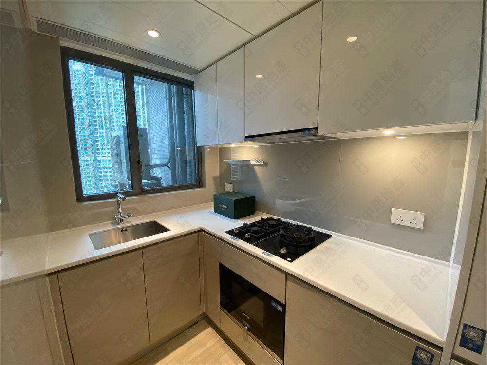 日出康城兩房年初叫價1100萬 終劈逾兩成沽 3年賺幾多?