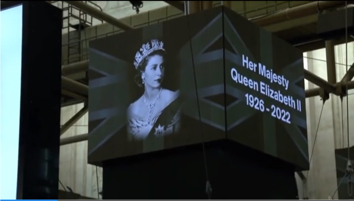 交所收市前加插全場默哀一分鐘悼念英女王駕崩