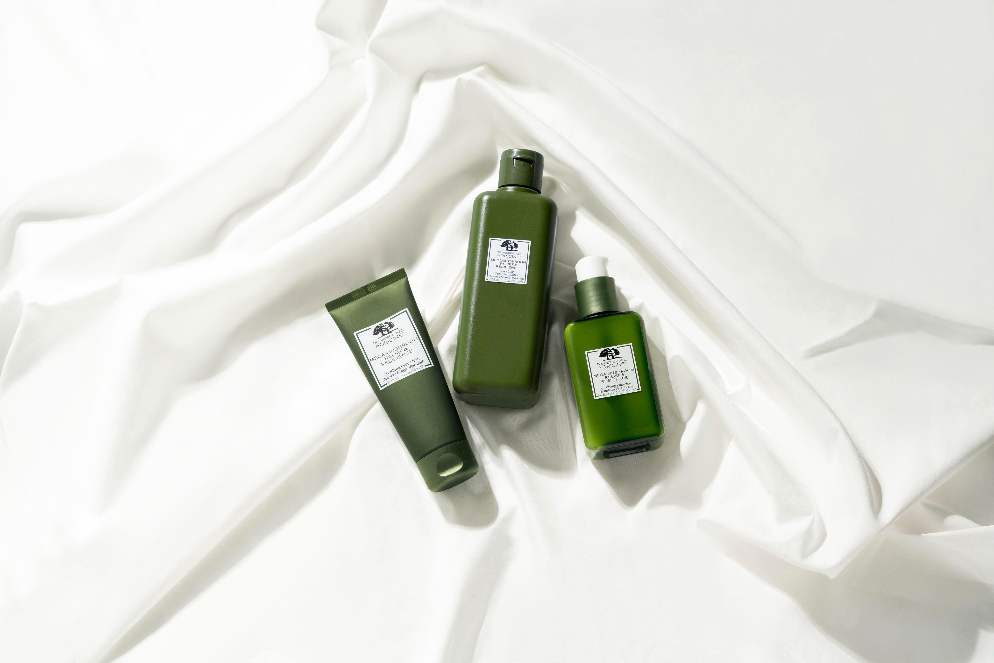 由即日起至9月15日,凡購買靈芝輕精華水加購任何其他產品1件即享$50折扣,加購任何其他產品2件即享$100折扣。