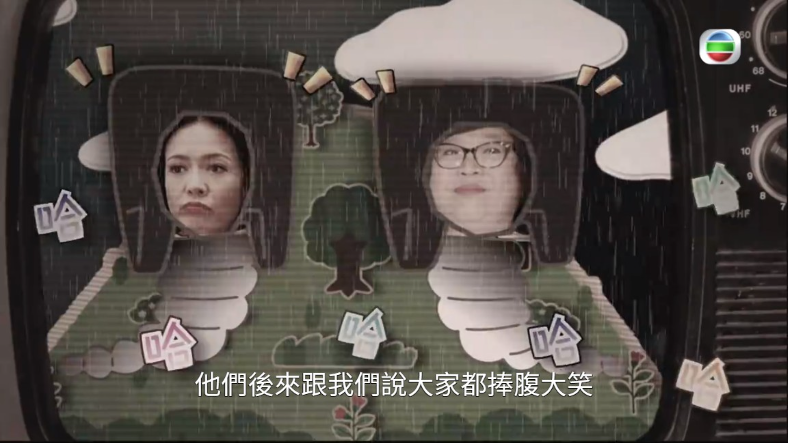 Do姐與肥姐笠膠袋繼續彩排。