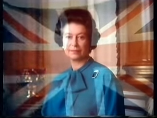 主權移交前,電視台收台會有英女王的照片及播出《天佑女王》,圖為1987年無綫明珠台收台畫面。