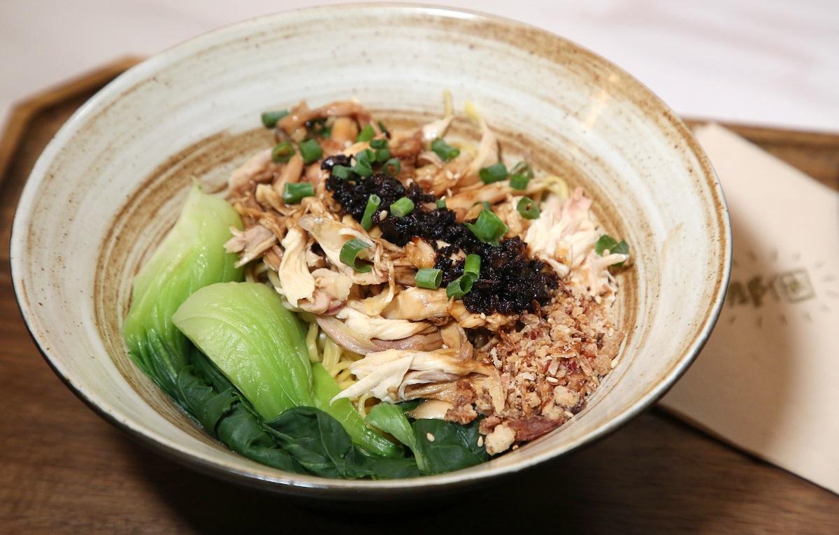 嘉義雞肉拌麵($64)