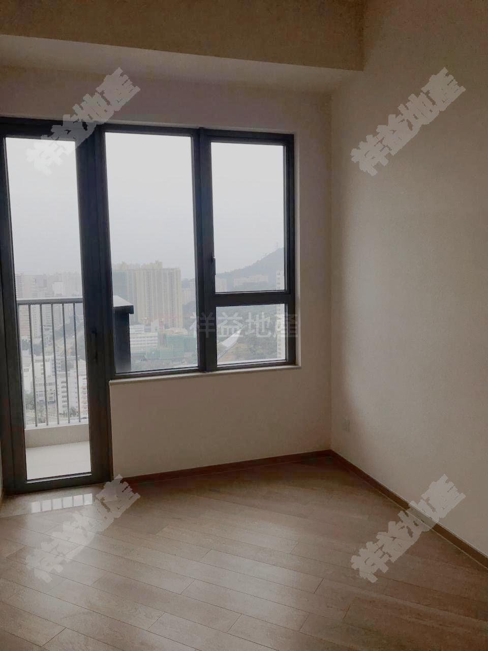 大廳外接小露台。(代理提供相片)