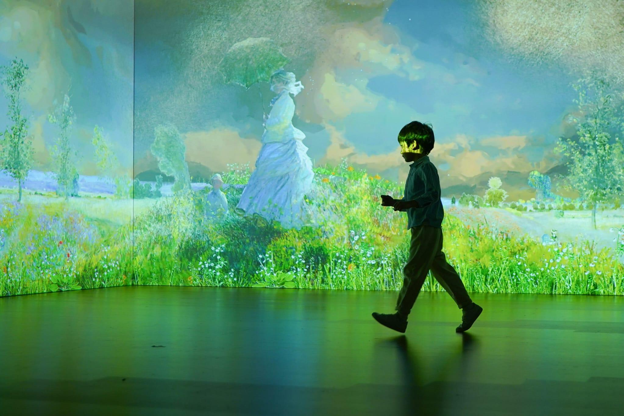 觀眾在36分鐘的光影盛宴中彷如置身莫內的世界之中v