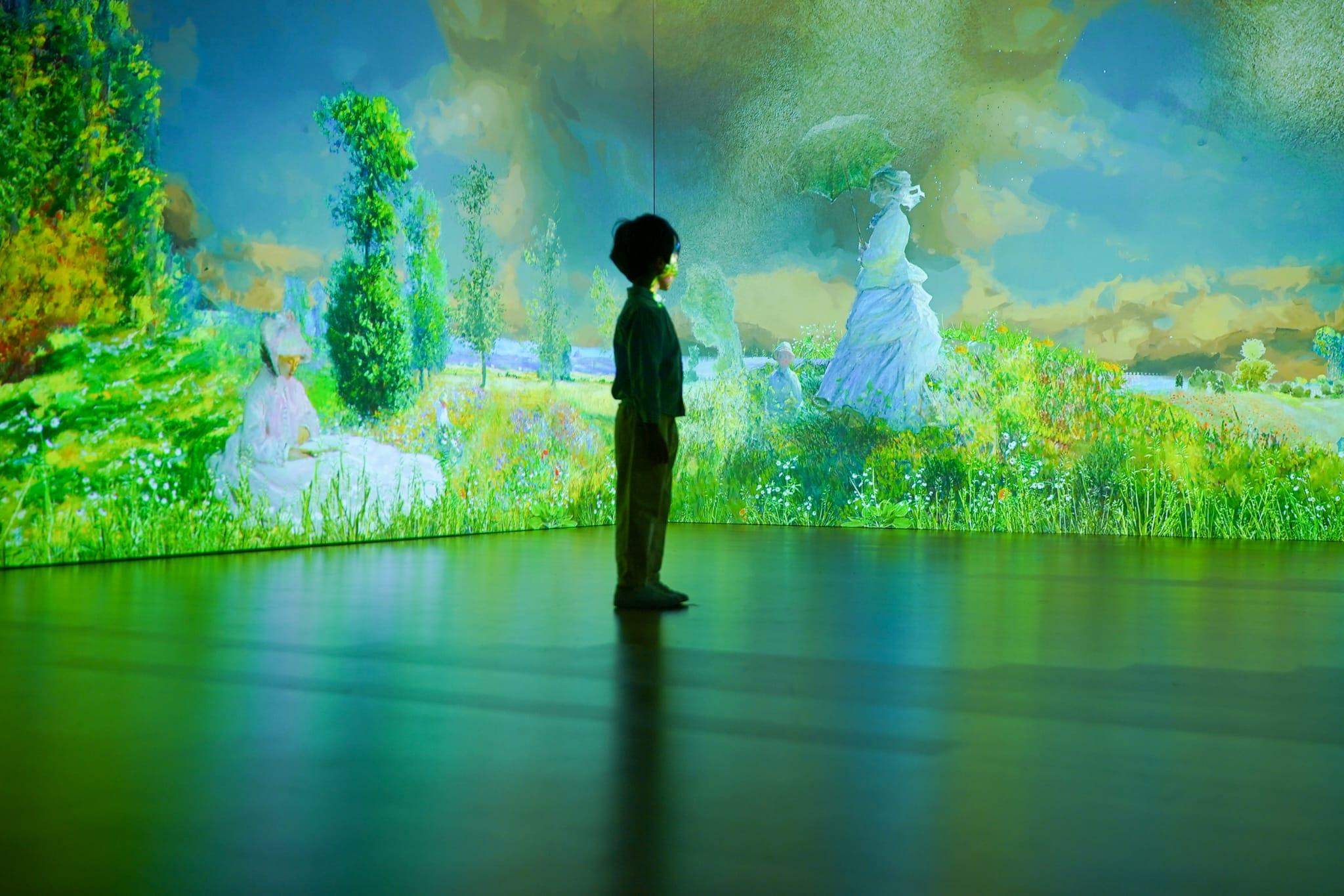 200幅莫內畫作猶如跳出畫框。(李睿哲攝)