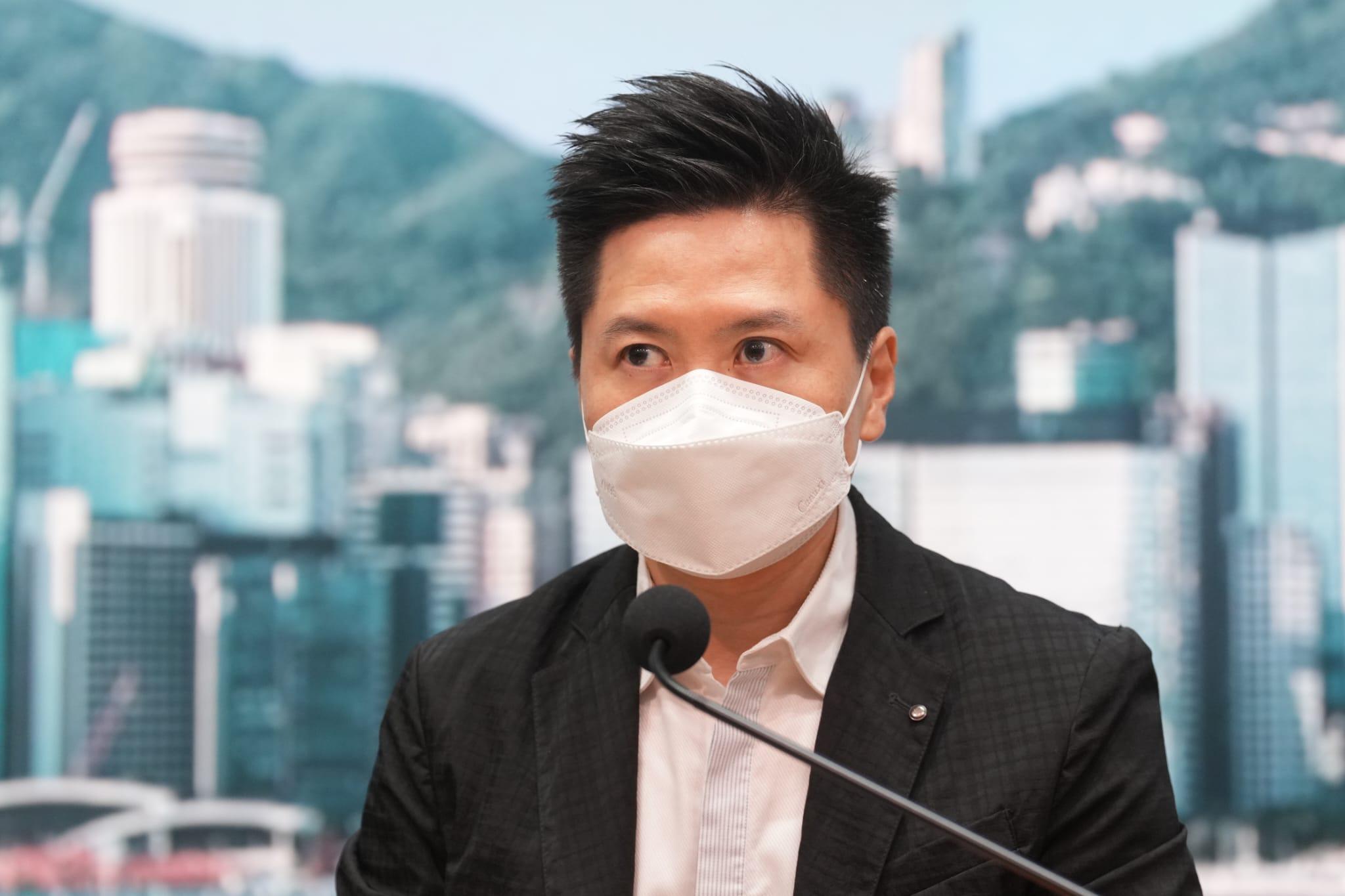 疫情|本港疫情漸趨穩定 食肆每檯放寬至12人 亞博館轉為備用狀態(陳奕釗攝)