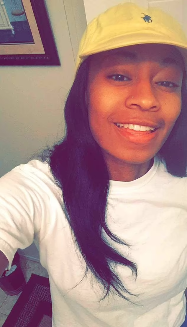 被行李輸送帶「殺死」的湯普森,性格開朗。(互聯網)