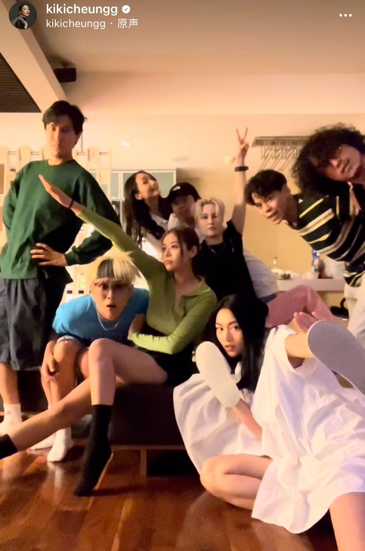 Kiki與男友KLAU同框,還另一對緋聞情侶CY及卡文。