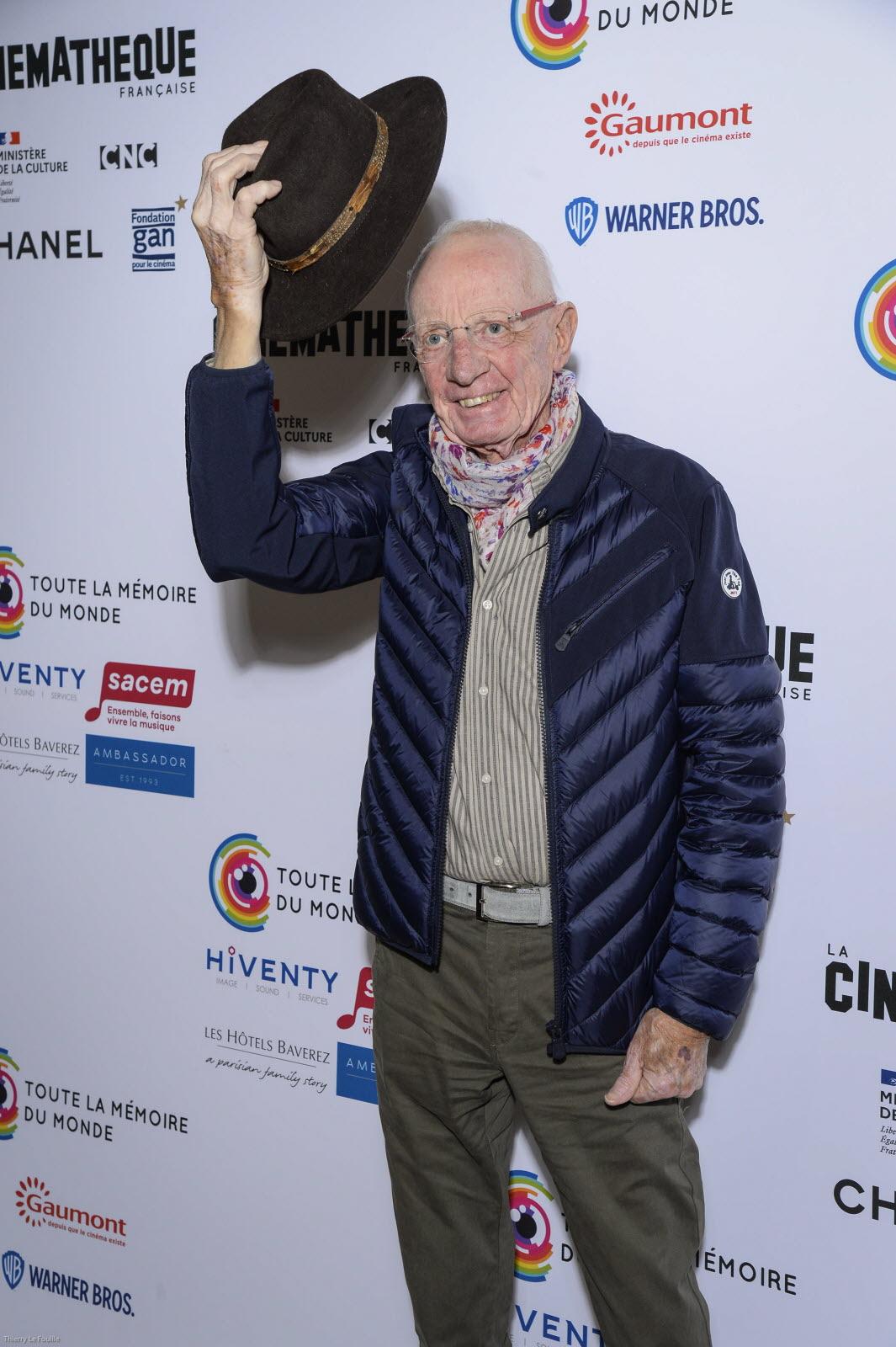 積斯澤堅在法國西北部的布列塔尼離世。