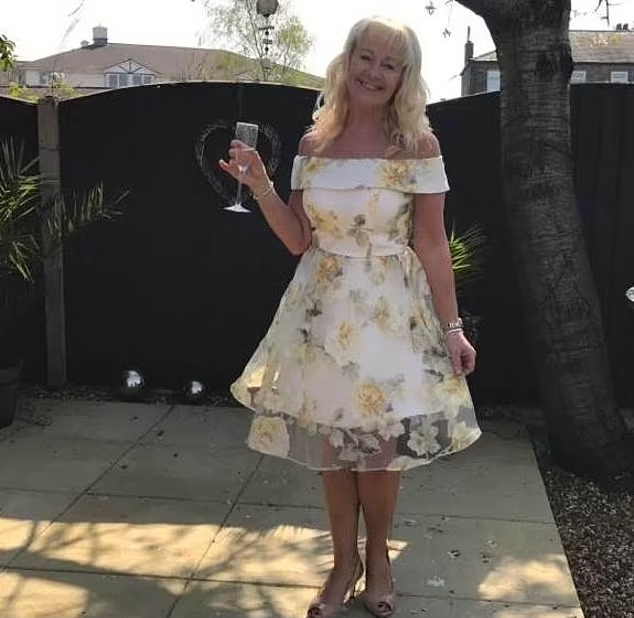 蒂爾指男友的變化令她崩潰。(互聯網)