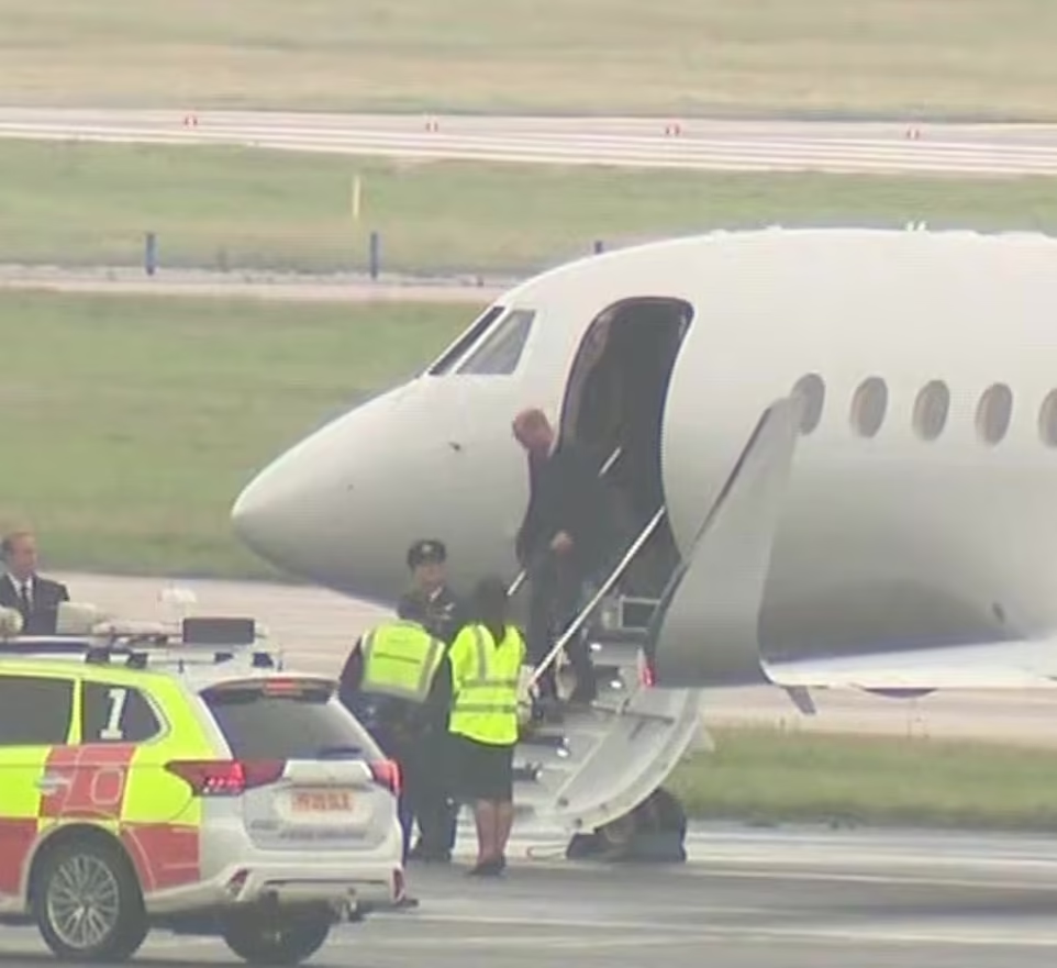 威廉抵達蘇格蘭亞伯丁。(互聯網)