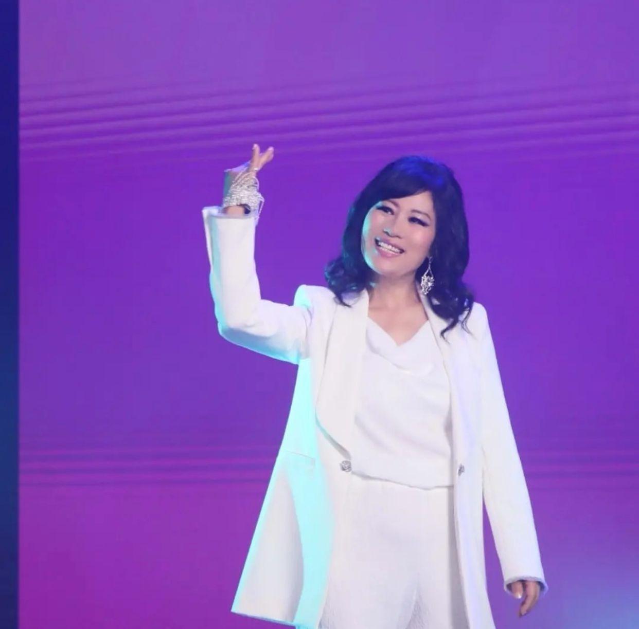 七師傅提醒業主不要吊高賣樓自high 樓市大跌「不遠了」