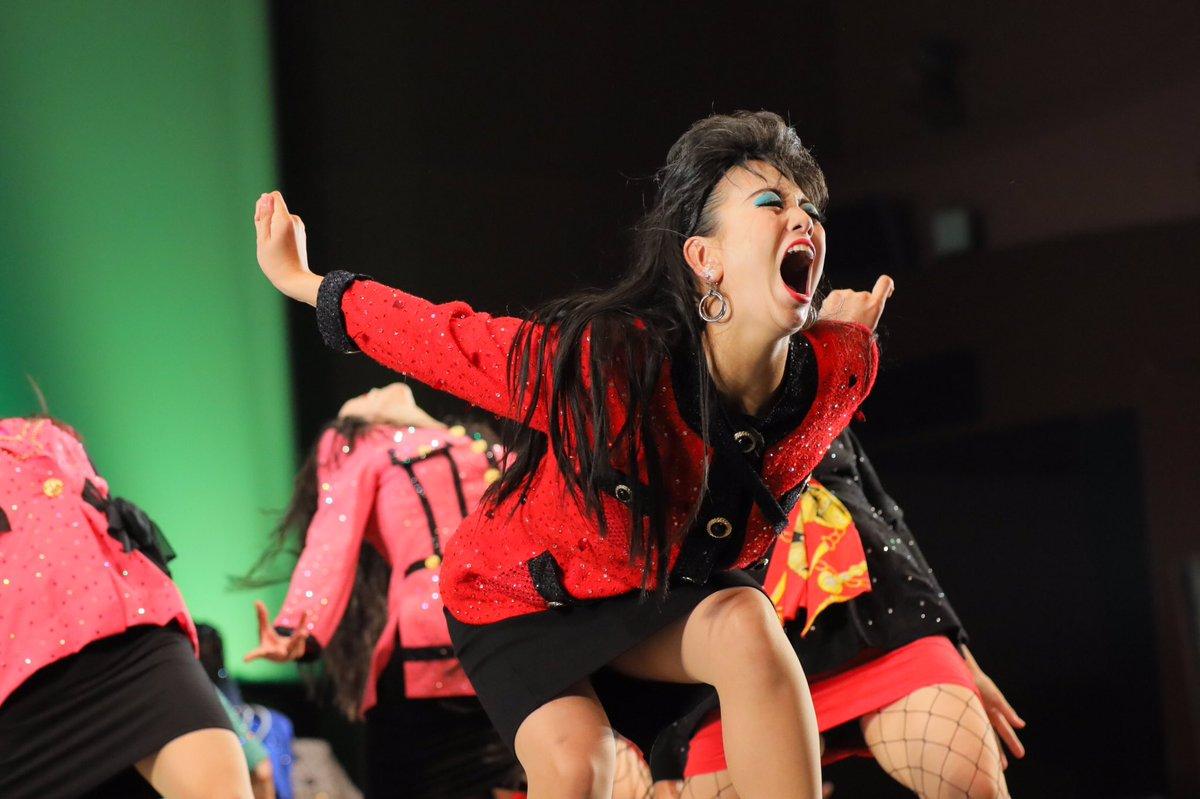 伊原六花帶領同學們大跳《Dancing Hero》,繼而獲邀加入藝能界。