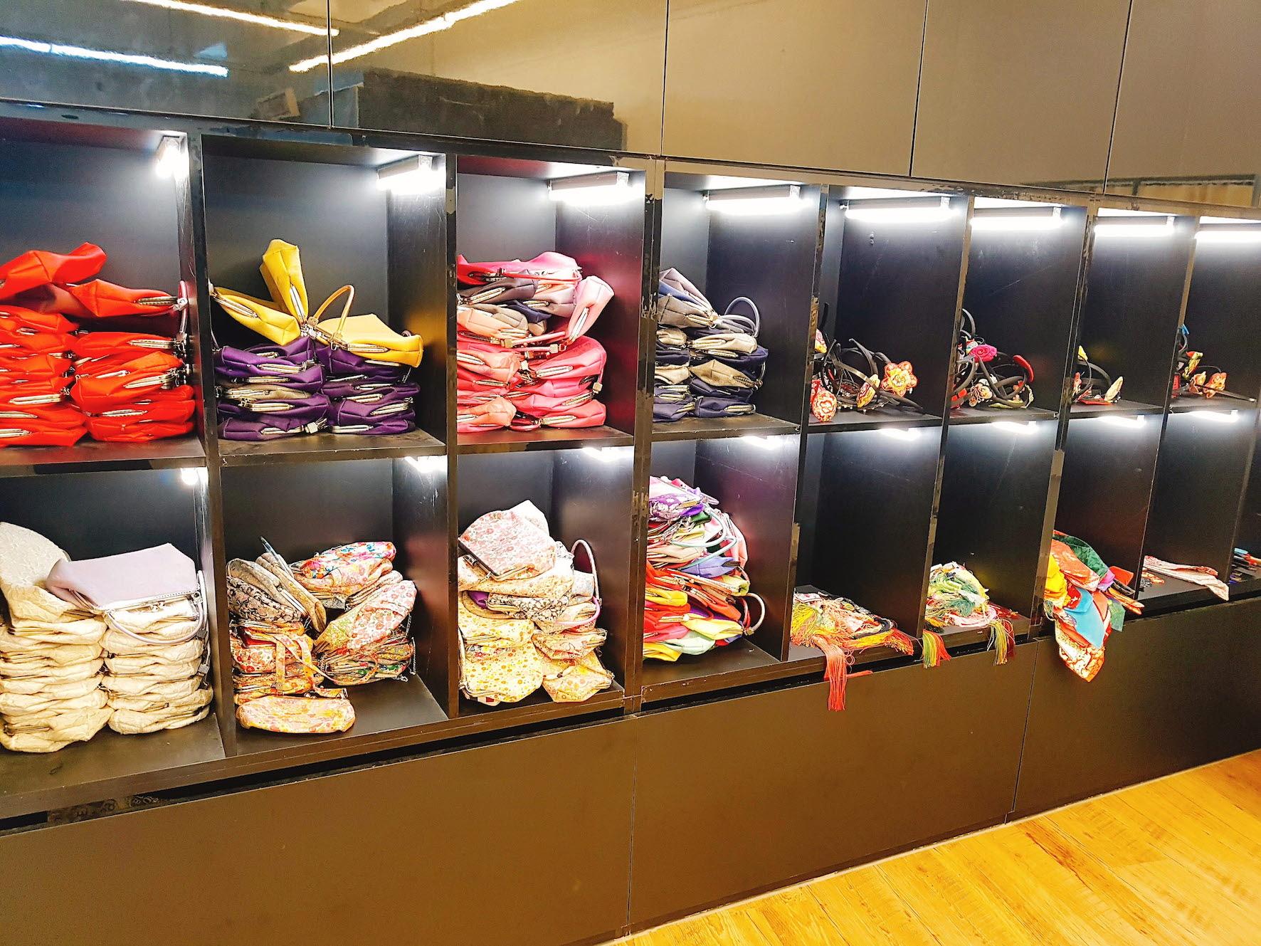 包包、髮飾免費提供